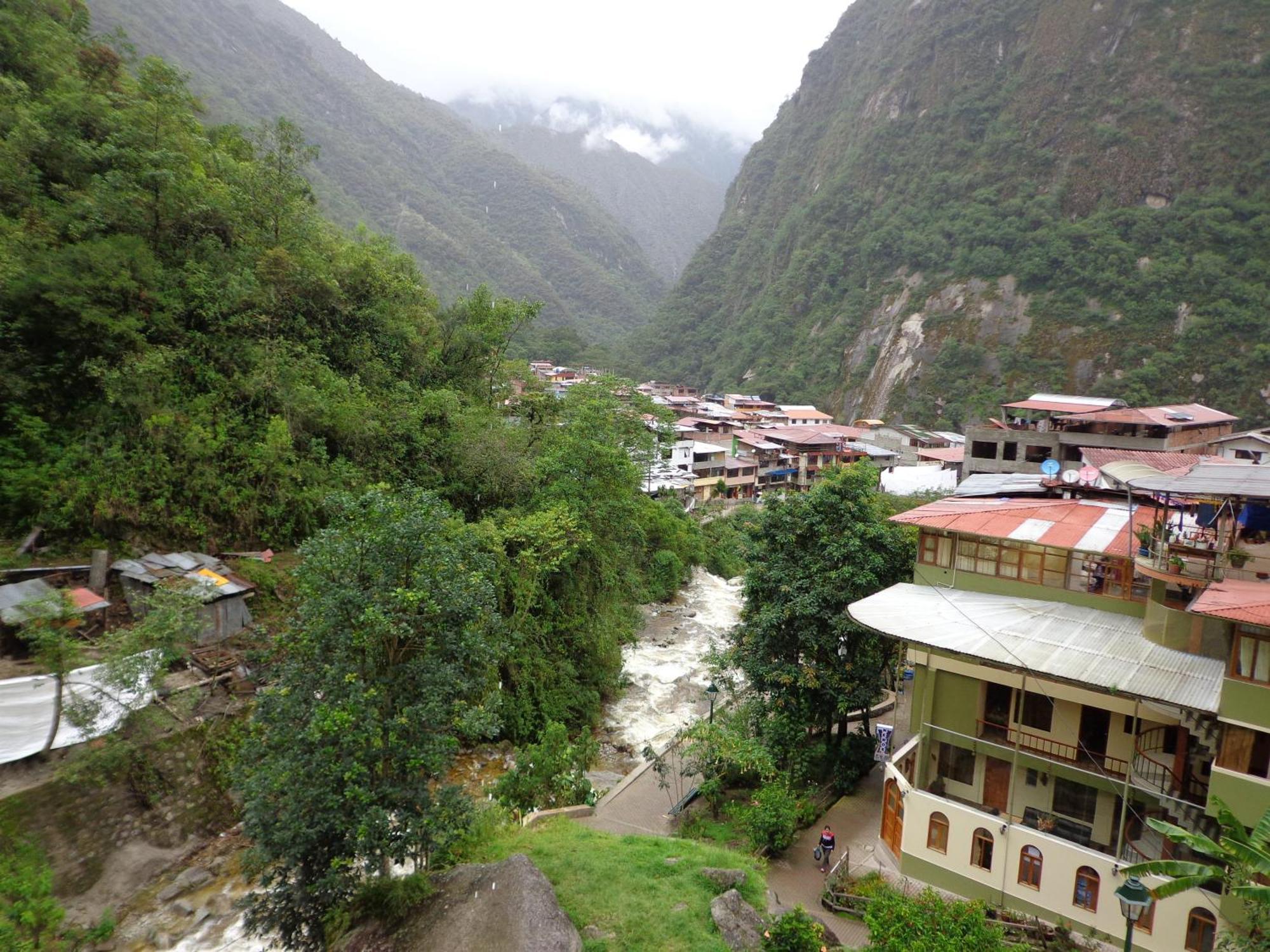 Hotel Taypikala Machupicchu Exterior photo